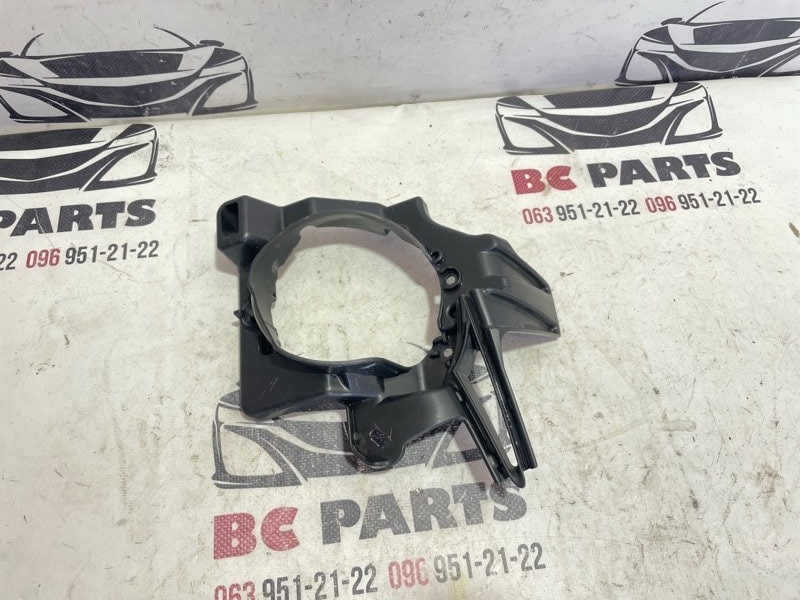 Кронштейн противотуманной фары передний левый Lexus RX 350 2012-2015 521260E011 Б/У