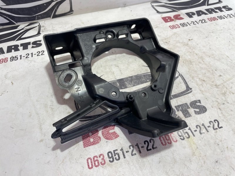 Кронштейн противотуманной фары передний правый RX 350 2012-2015