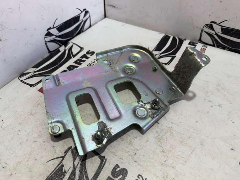 Кронштейн Nissan Rogue 2020-2024 T33 237F46RA0A Б/У