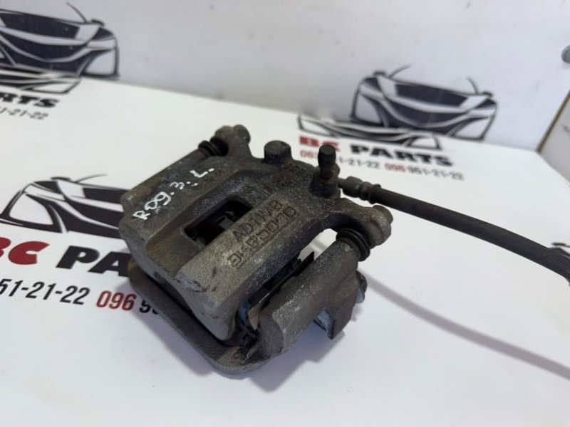 Суппорт тормозной задний правый Nissan Rogue T32