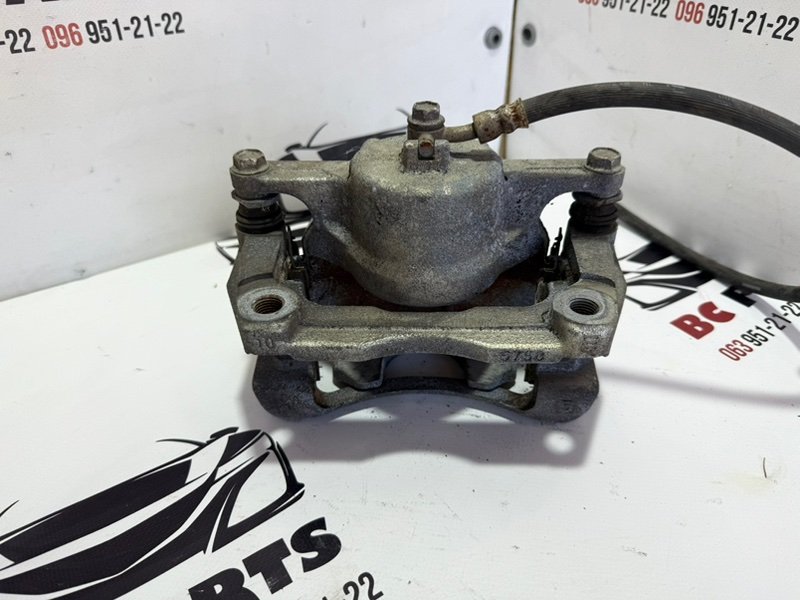 Суппорт тормозной передний правый Rogue 2013-2020 T32 Суппорт тормозной передний правый Rogue 2013-2020 T32