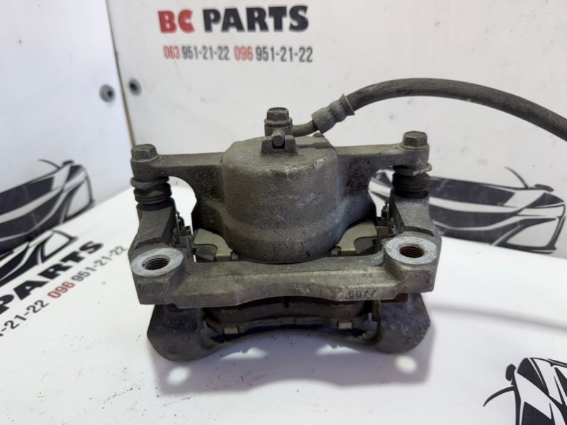 Суппорт тормозной передний правый Rogue 2013-2020 T32 Суппорт тормозной передний правый Rogue 2013-2020 T32