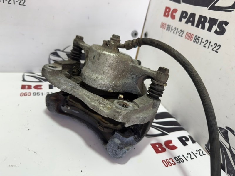 Суппорт тормозной передний правый Rogue 2013-2020 T32 Суппорт тормозной передний правый Rogue 2013-2020 T32