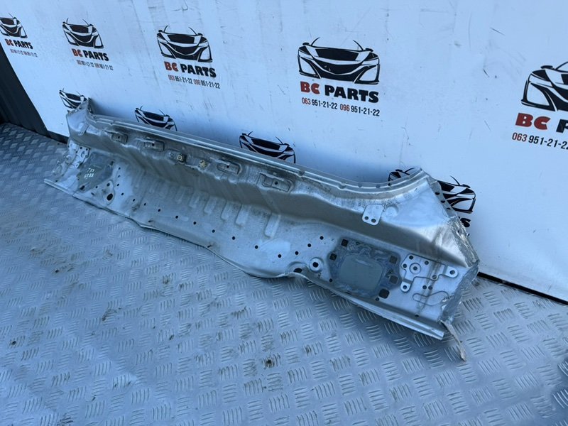 Задняя панель кузова Rogue 2021 T33 2.5