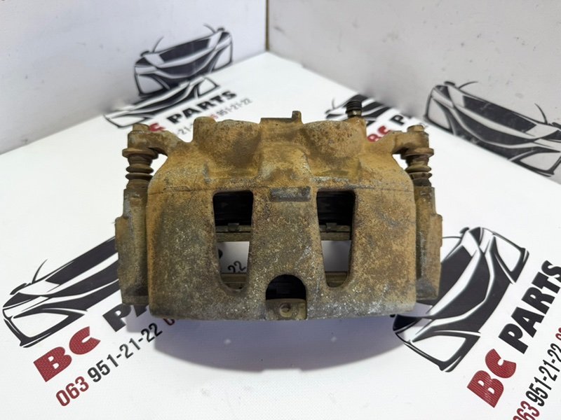 Запчасть суппорт тормозной передний левый Dodge Journey 2011-2020 68144161AA Б/У Суппорт тормозной передний левый Dodge Journey 2011-2020 68144161AA Б/У