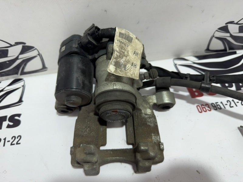 Суппорт тормозной задний левый Fusion 2013-2020 MK5 Суппорт тормозной задний левый Fusion 2013-2020 MK5