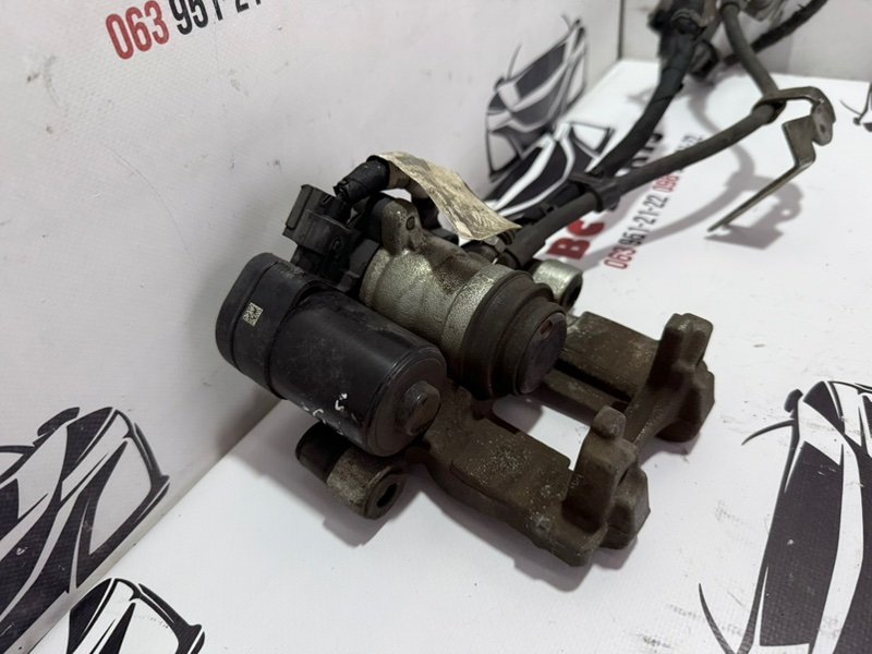 Суппорт тормозной задний левый Fusion 2013-2020 MK5 Суппорт тормозной задний левый Fusion 2013-2020 MK5