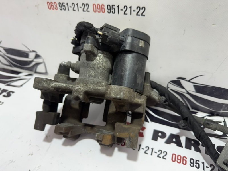 Суппорт тормозной задний правый Fusion 2013-2020 MK5 Суппорт тормозной задний правый Fusion 2013-2020 MK5