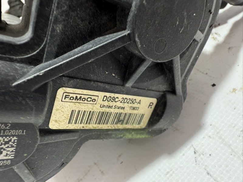 Суппорт тормозной задний правый Fusion 2013-2020 MK5 Суппорт тормозной задний правый Fusion 2013-2020 MK5