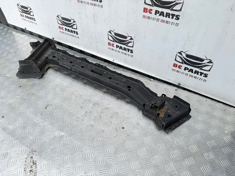 Планка радиатора Sentra 2012-2019 B17