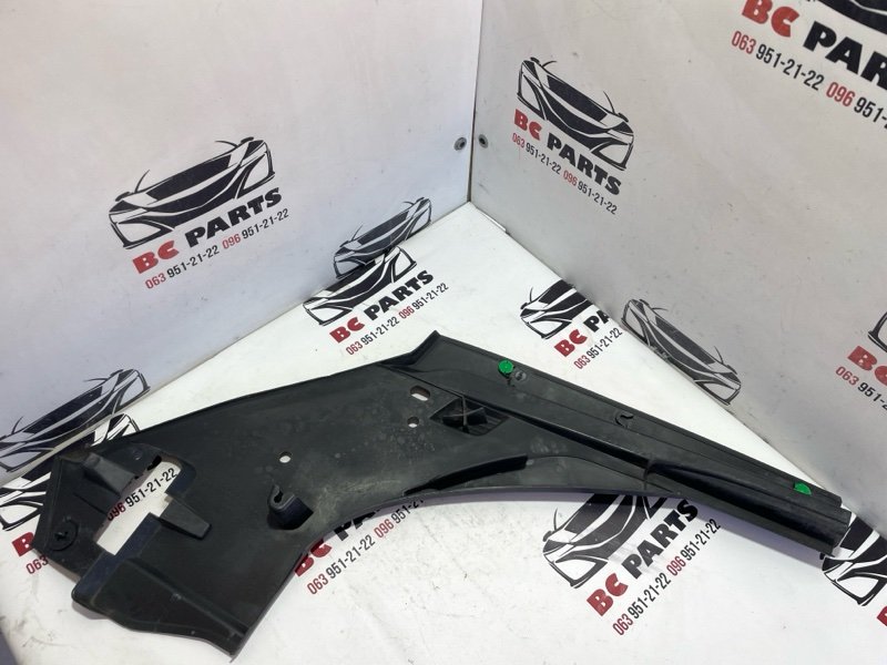 Накладка на фару левая Q7 2017 4M 3.0