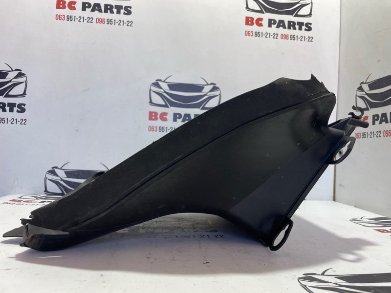 Воздухозаборник левый Audi Q7 4M 3.0