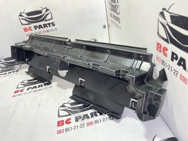 Направляющая потока воздуха Q7 2017 4M 3.0