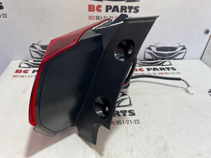 Фонарь наружный (в крыло) левый Rogue 2018 T32 QR25 2.5 Фонарь наружный (в крыло) левый Rogue 2018 T32 QR25 2.5