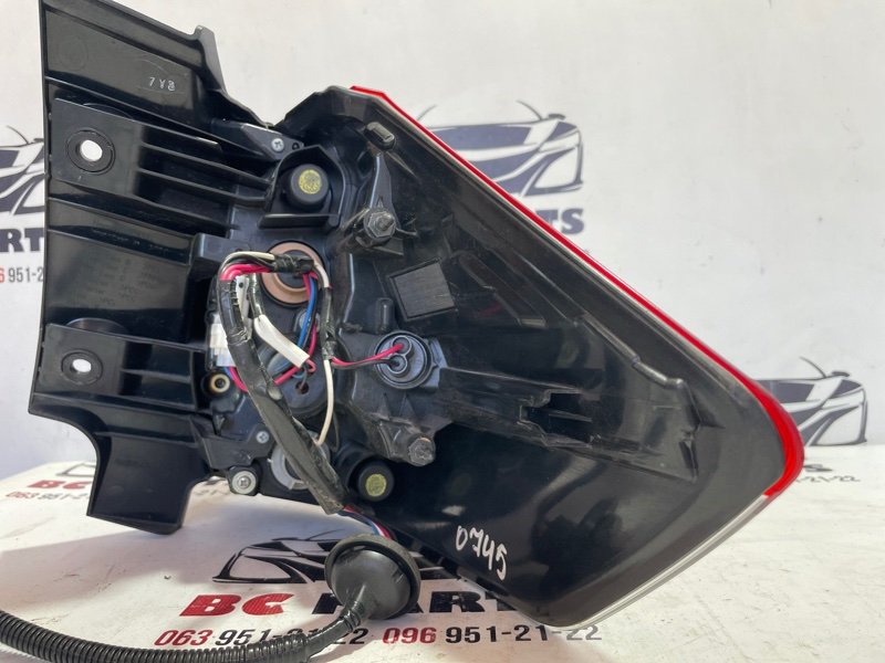 Фонарь наружный (в крыло) левый Rogue 2018 T32 QR25 2.5 Фонарь наружный (в крыло) левый Rogue 2018 T32 QR25 2.5