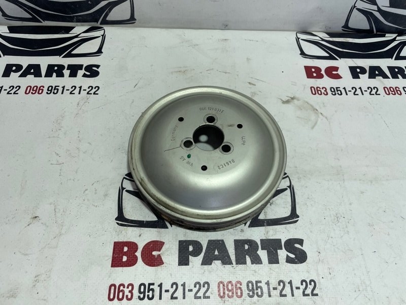 Шкив помпы Audi Q7 2017 4M 3.0 06E121031E Б/У