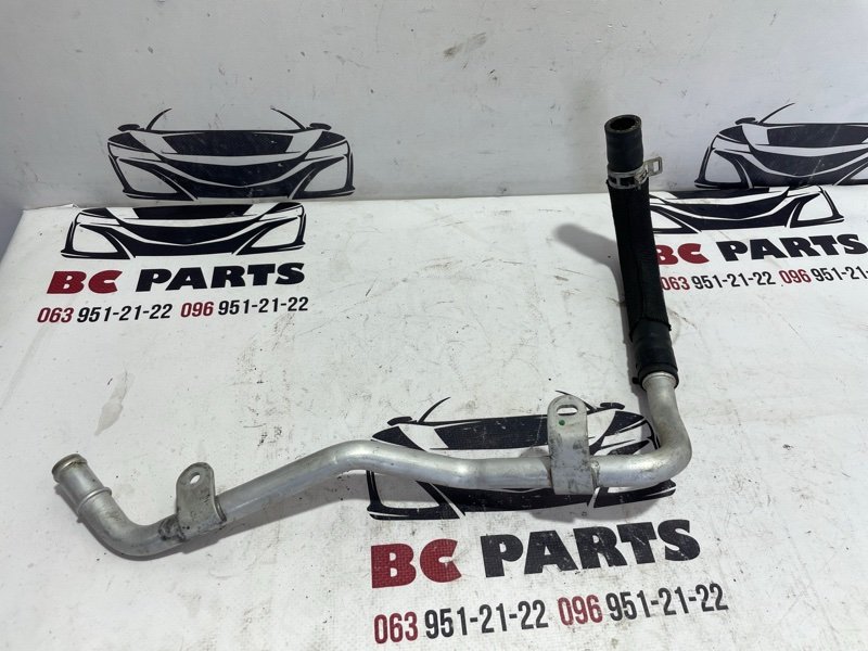 Патрубок системы охлаждения Audi Q7 4M 3.0