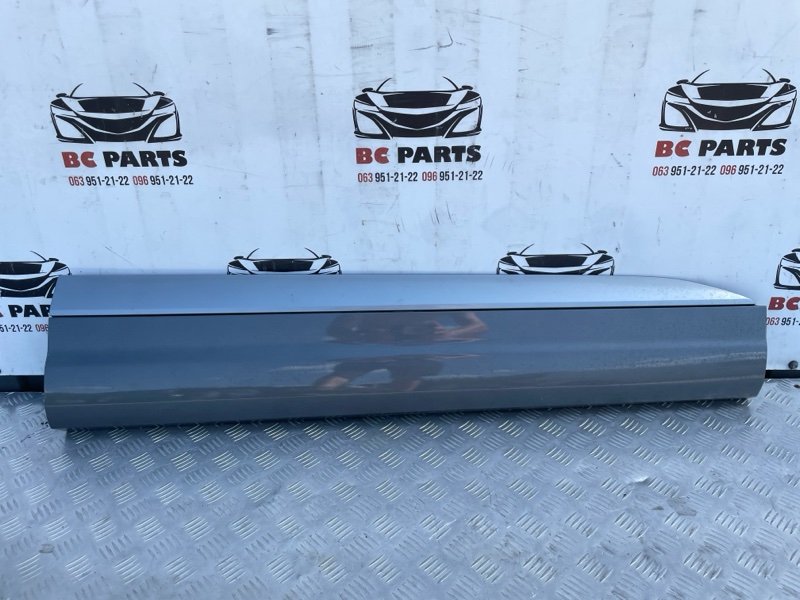 Накладка двери передняя правая Audi Q7 2017 4M 3.0 4M0853960F Б/У