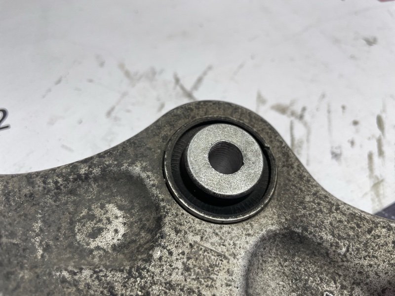 Рычаг подвески верхний задний Q7 2017 4M 3.0