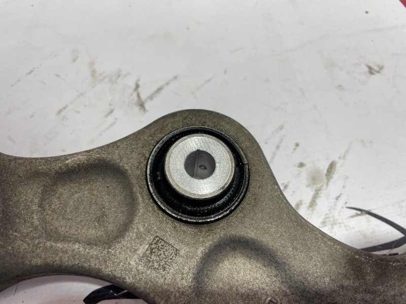 Рычаг подвески верхний задний Audi Q7 4M 3.0