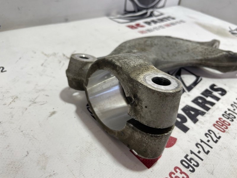 Крепление амортизатора переднее правое Q7 2017 4M 3.0