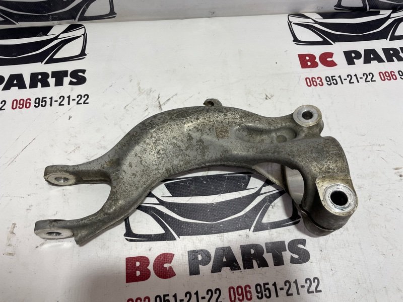 Крепление амортизатора переднее левое Q7 2017 4M 3.0