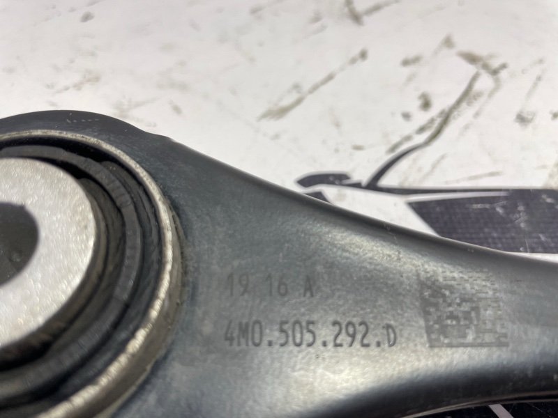 Рычаг подвески задний правый Q7 2017 4M 3.0