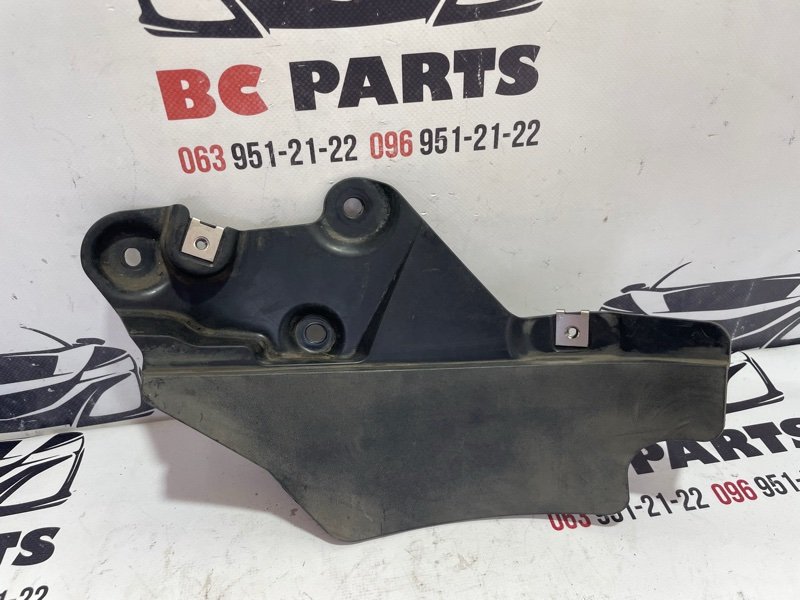 Брызговик задний левый Q7 2017 4M 3.0