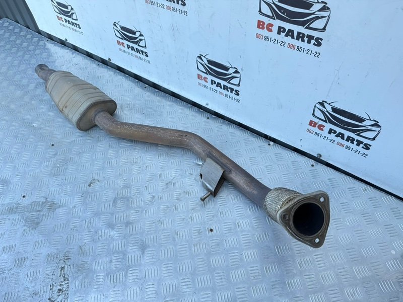 Резонатор глушителя правый Q7 2017 4M 3.0