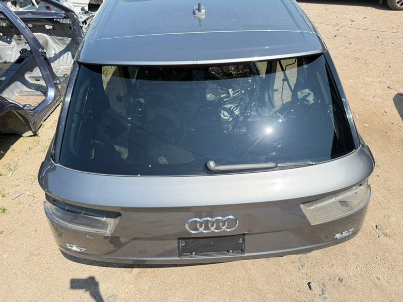 Крышка багажника Q7 2017 4M 3.0