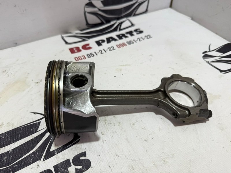 Поршень Nissan Rogue 2021 T33 2.5 12010-6CA0B Б/У