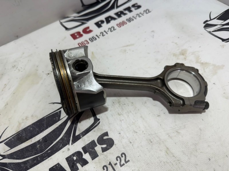 Поршень Nissan Rogue 2021 T33 2.5 12010-6CA0B Б/У