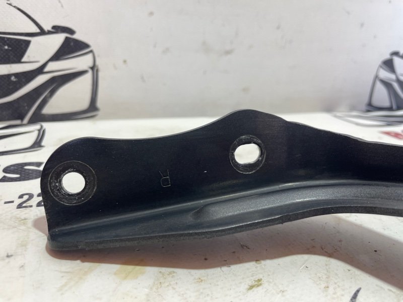 Петля капота правая Nissan Rogue T32 QR25 2.5