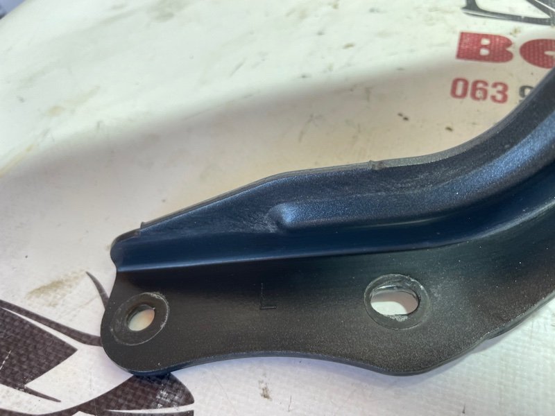 Петля капота левая Rogue 2020 T32 QR25 2.5