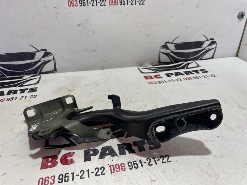 Петля капота левая Rogue 2020 T32 QR25 2.5