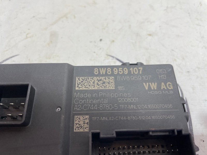 Блок управления крышкой багажника Q7 2017 4M 3.0