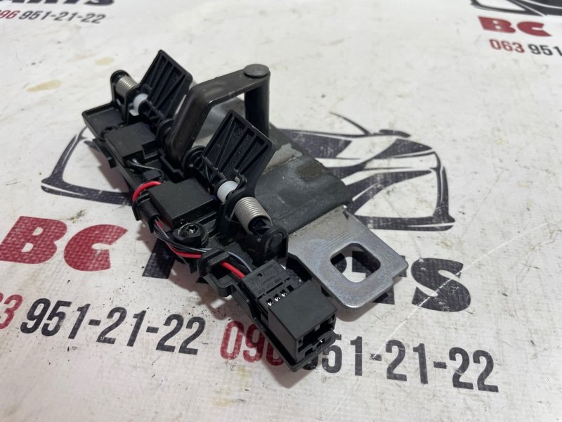 Петля крышки багажника Audi Q7 4M 3.0