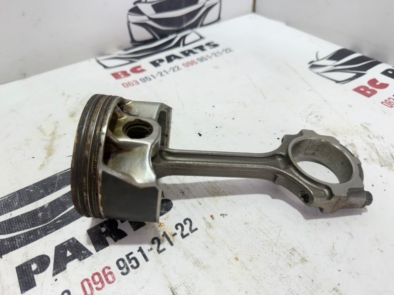 Поршень Nissan Rogue 2020-2022 T33 2.5 12010-3TA0C Б/У