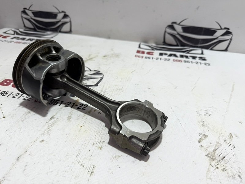 Поршень Nissan Rogue T33 2.5