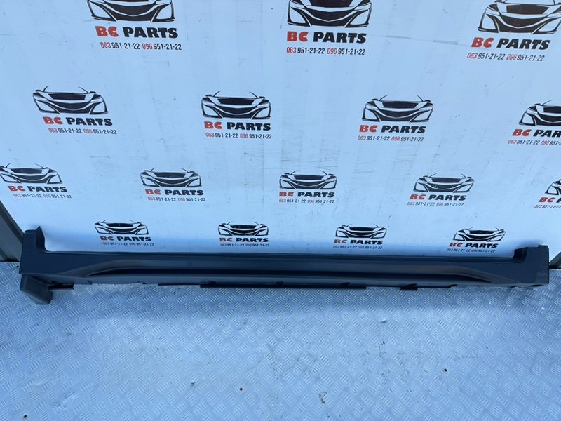 Накладка порога правая Nissan Rogue 2020 T32 QR25 2.5 768506fl0a Б/У