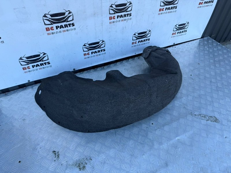 Подкрылок задний левый Durango 2018 3.6