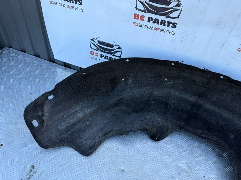 Подкрылок задний левый Durango 2018 3.6