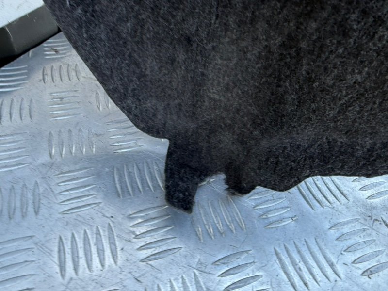 Подкрылок задний левый Rogue 2021 T33 2.5 Подкрылок задний левый Rogue 2021 T33 2.5