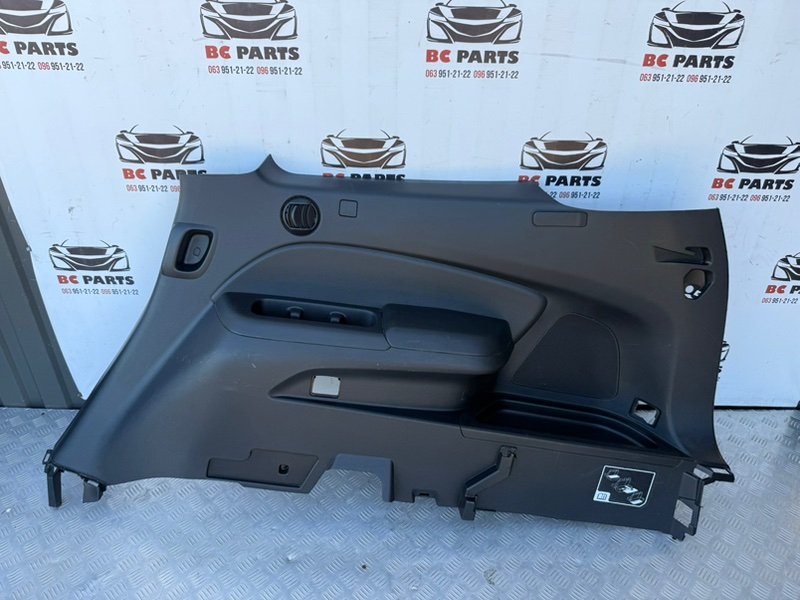 Карта багажника правая Honda Pilot 2020 3.5 84610-TG7-A02ZA Б/У