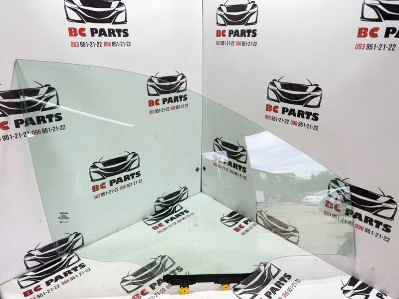 Стекло двери переднее правое Nissan Rogue 2020 T32 QR25 2.5 80300-9TG0A Б/У