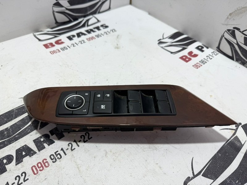 Блок управления стеклоподъемниками передний левый Lexus RX 350 2012 3.5 840400E030 Б/У
