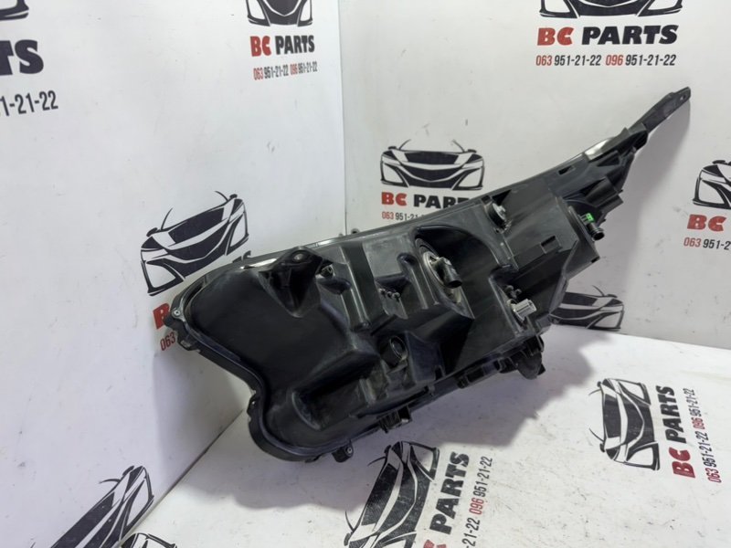 Фара галогеновая правая CR-V 2017 1.5