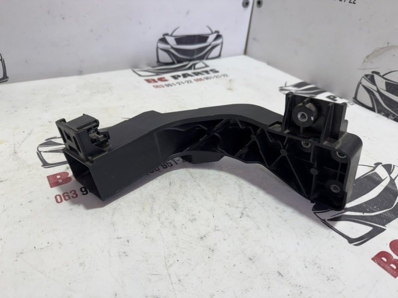 Крепление фары переднее левое Niro 2024