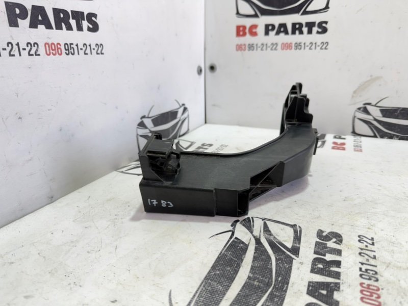 Крепление фары переднее правое Kia Niro