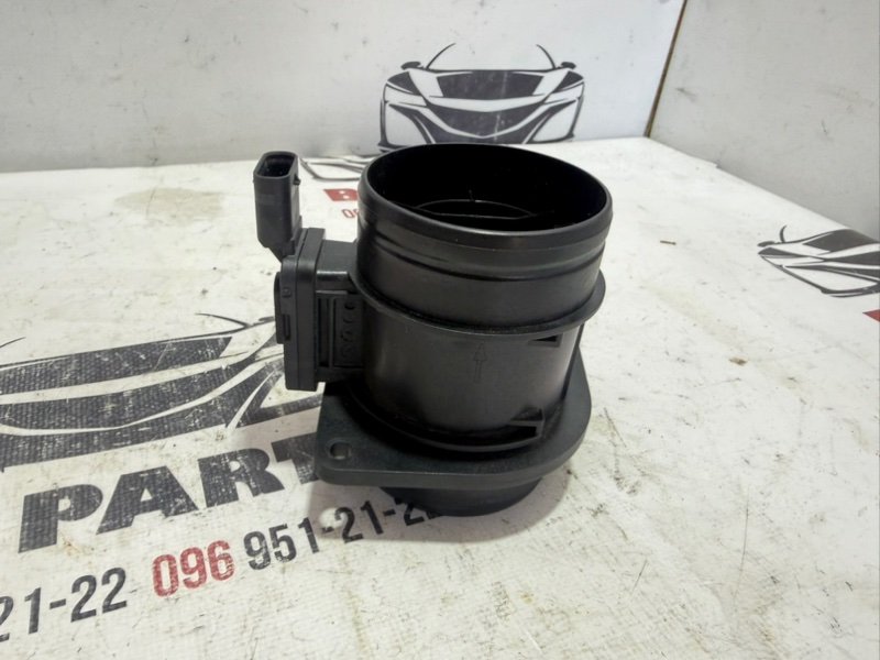 Датчик массового расхода воздуха Volkswagen Tiguan 2020 2.0 04l906461b Б/У